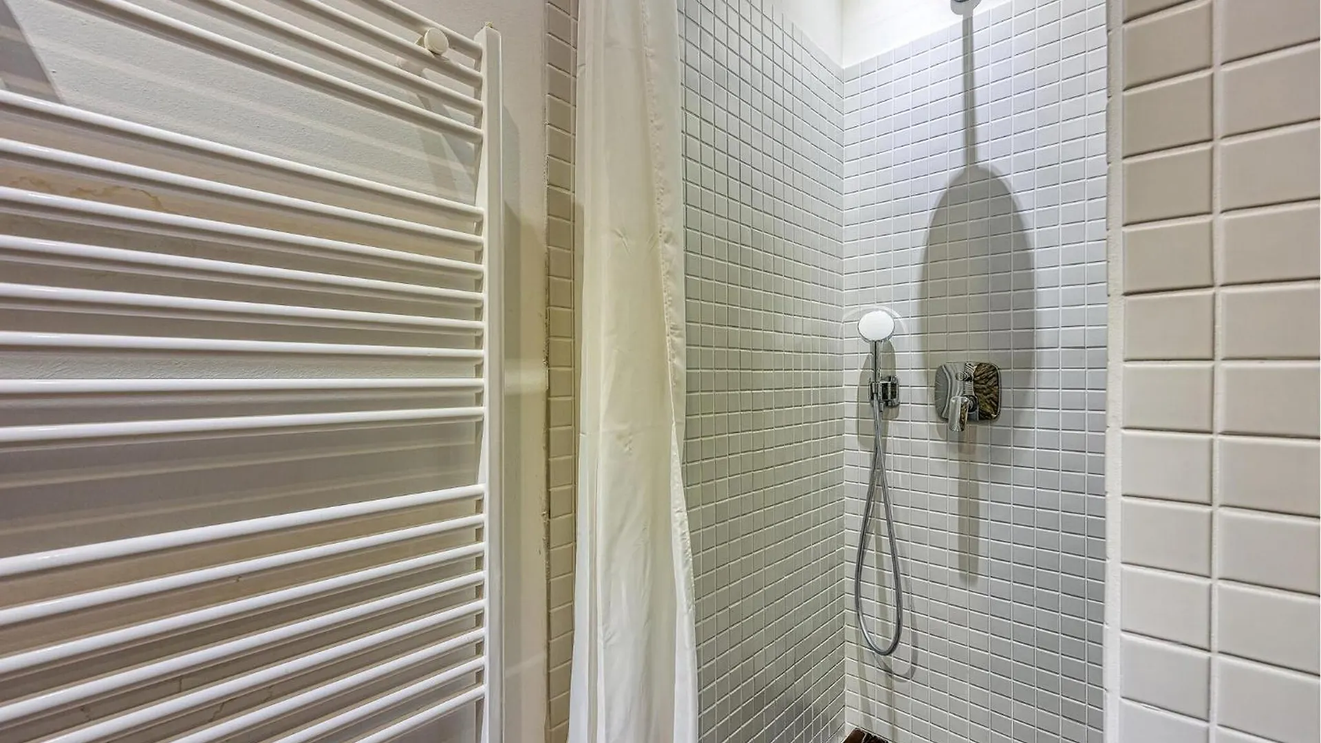 Lovely Home In Malinska With Wifi 0*,  Croazia